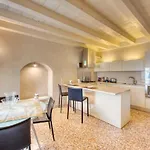 Apartmentsarena - Mercatorum - Piazza Erbe * Βερόνα