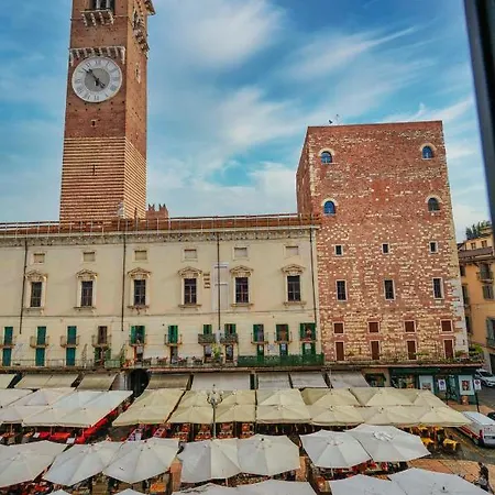 Apartmentsarena - Mercatorum - Piazza Erbe