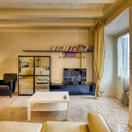 Apartmentsarena - Mercatorum - Piazza Erbe Apartamento Verona