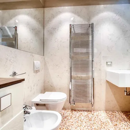 Apartmentsarena - Mercatorum - Piazza Erbe Apartment *