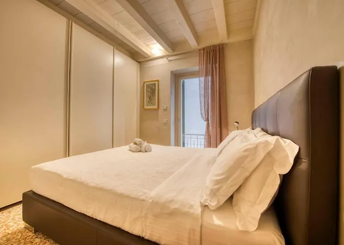 Apartmentsarena - Mercatorum - Piazza Erbe 公寓