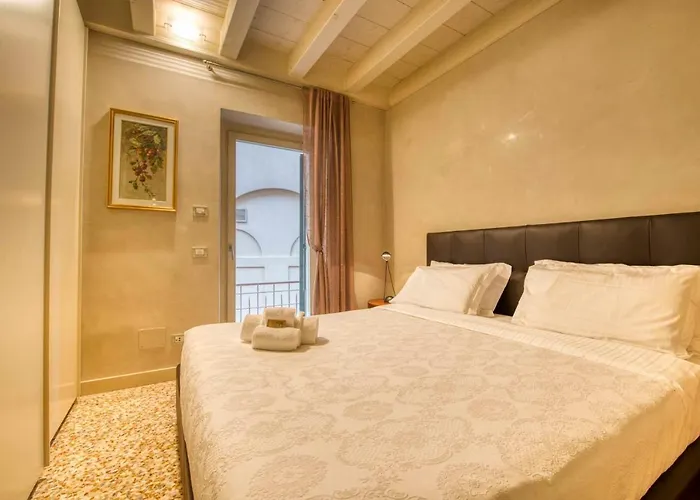 Apartmentsarena - Mercatorum - Piazza Erbe 维罗纳