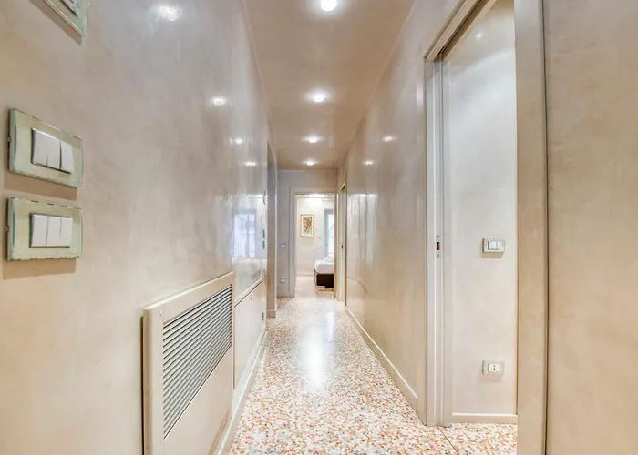 Apartmentsarena - Mercatorum - Piazza Erbe 아파트