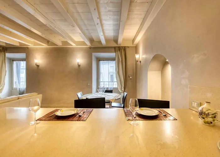Apartmentsarena - Mercatorum - Piazza Erbe 아파트 베로나