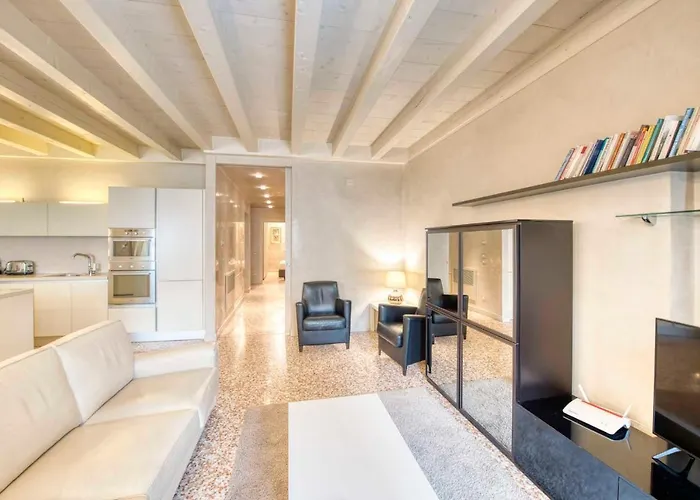 Apartmentsarena - Mercatorum - Piazza Erbe * 维罗纳