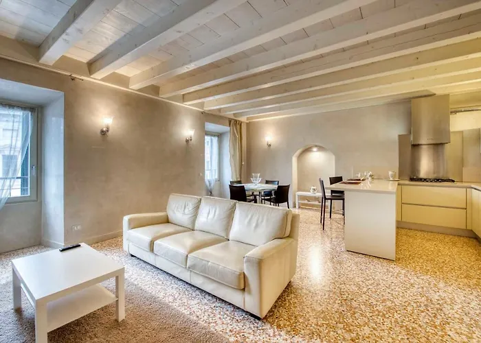 Apartmentsarena - Mercatorum - Piazza Erbe 公寓